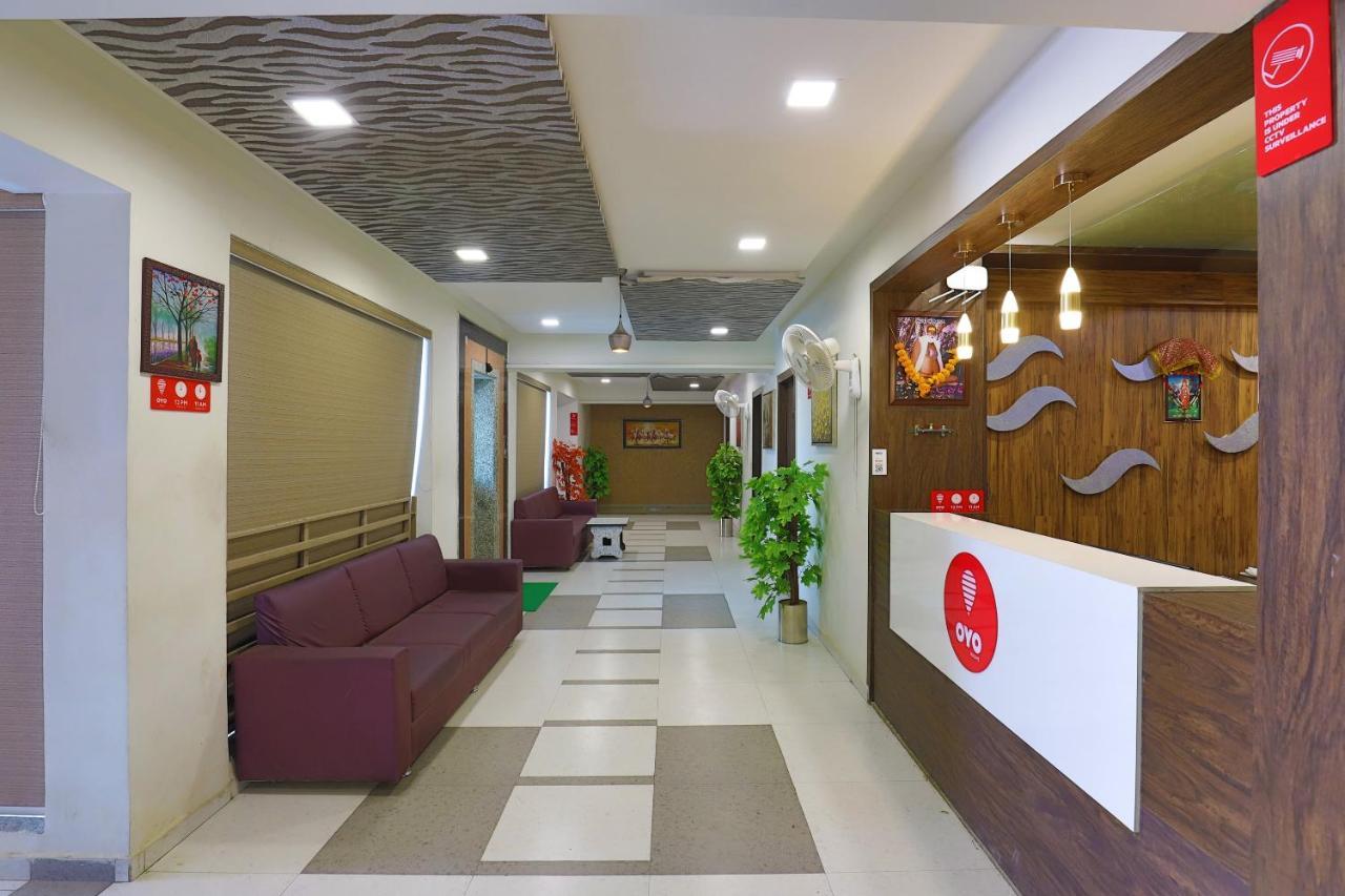 Oyo 9238 Hotel Meet Palace Narora Exterior foto