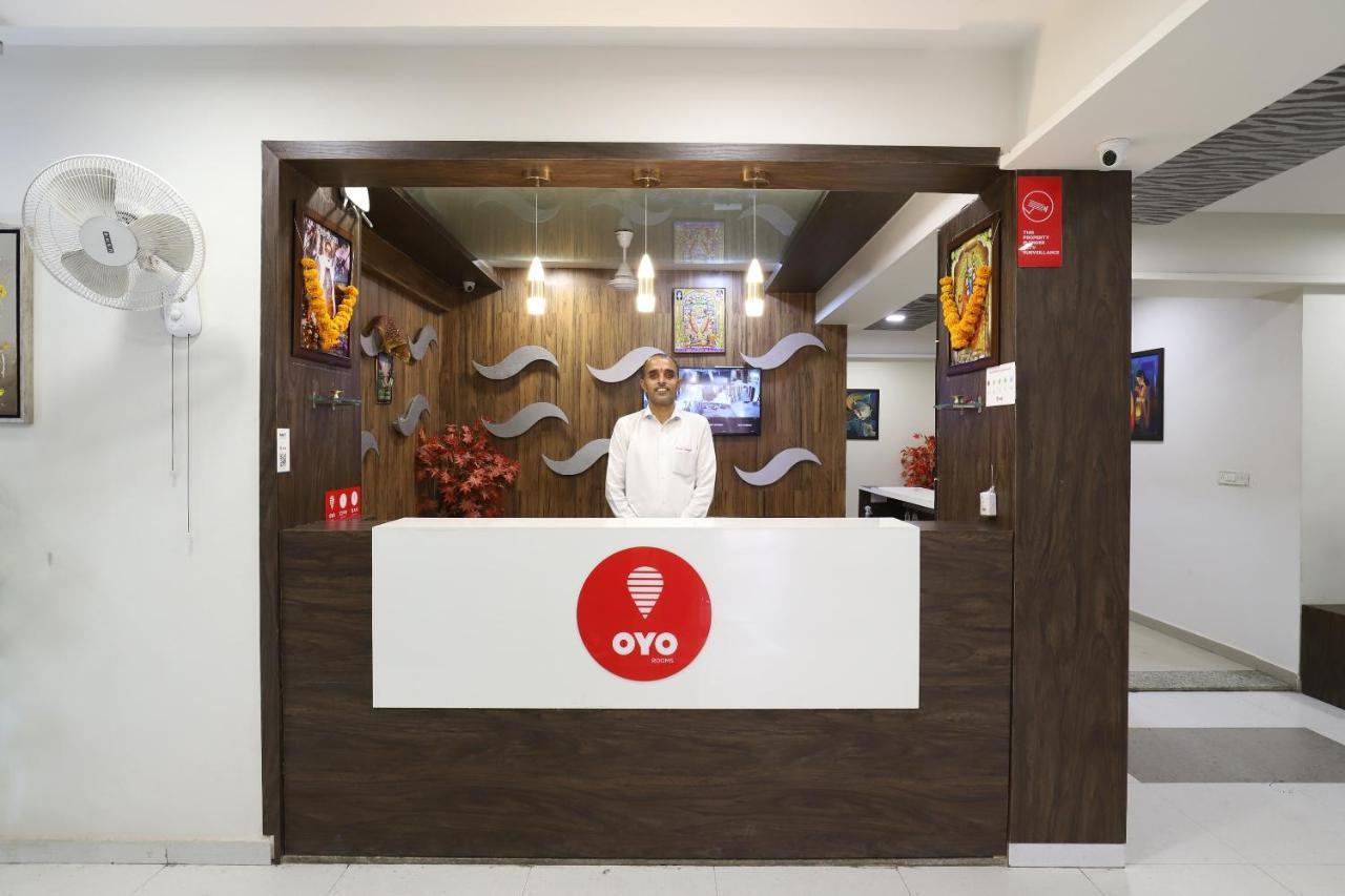 Oyo 9238 Hotel Meet Palace Narora Exterior foto